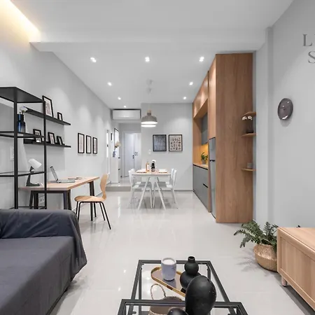 아파트 Bonsai Apartments, The Luxury